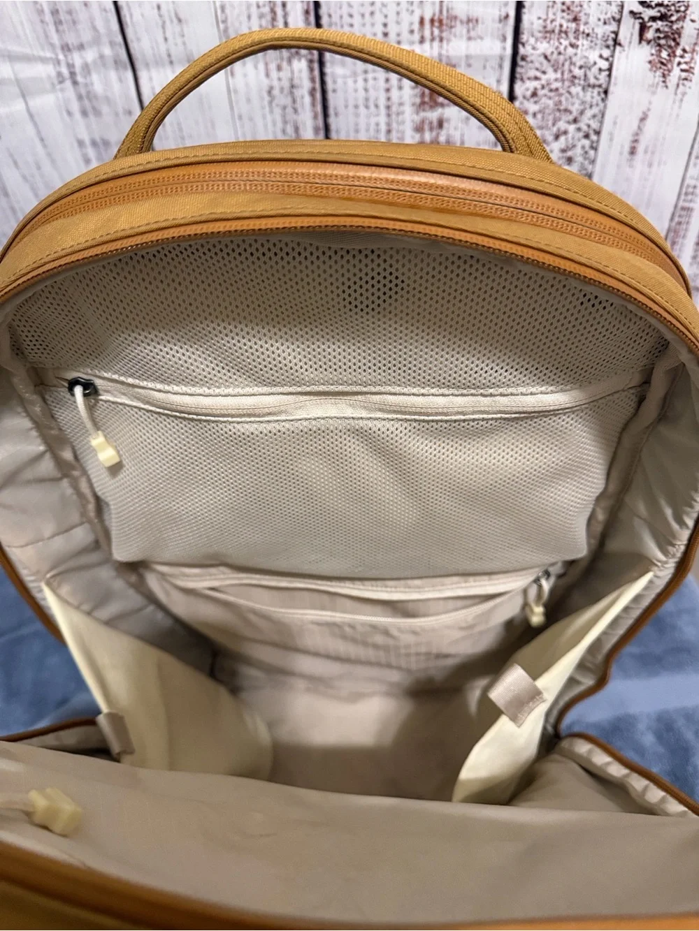 YETI Men's Crossroads Tan Backpack